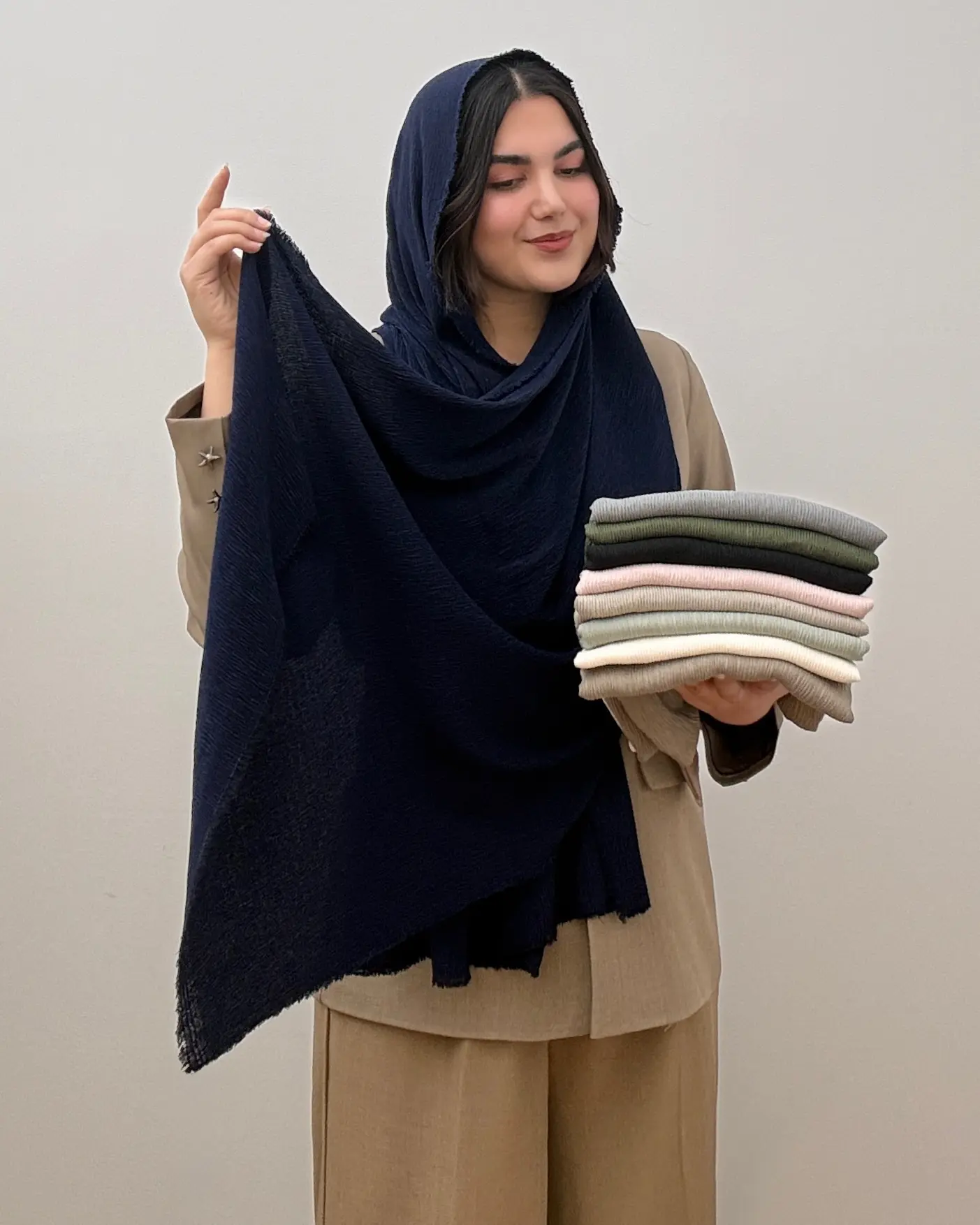 شال دور ریش پلیسه مدل زارا